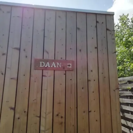 Strandhuisje Daan Dicht Bij Zee En דירה