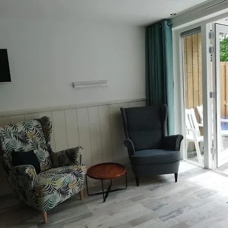 Strandhuisje Daan Dicht Bij Zee En *